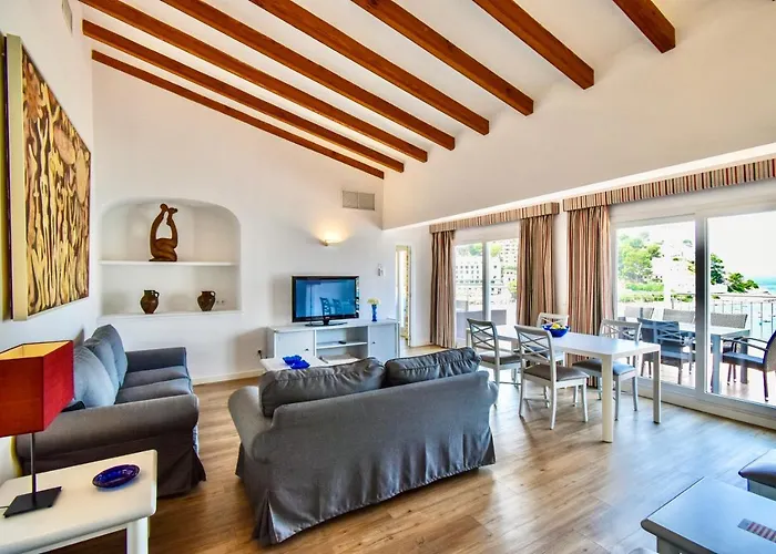 Lili Apartments