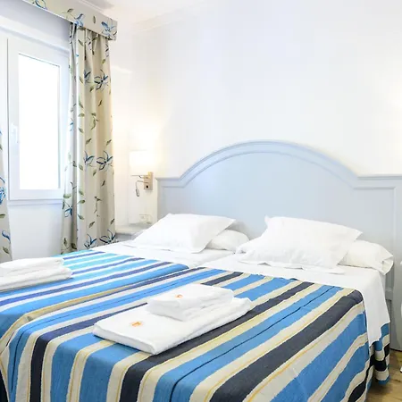 Lili Apartments Port De Soller Room photo